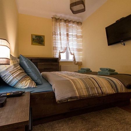 Apartamenty Centrum シクラルスカ・ポレンバ エクステリア 写真