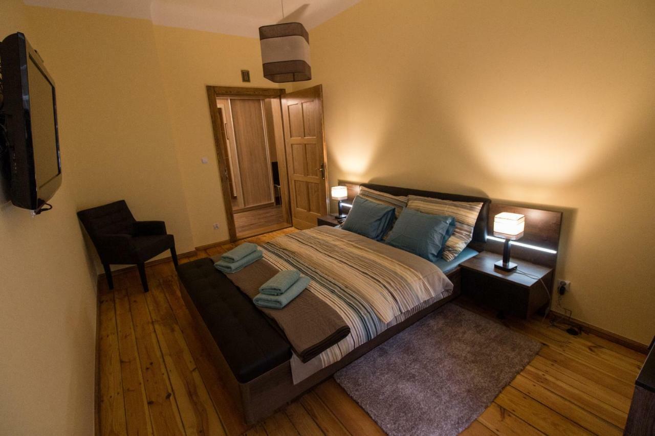 Apartamenty Centrum シクラルスカ・ポレンバ エクステリア 写真